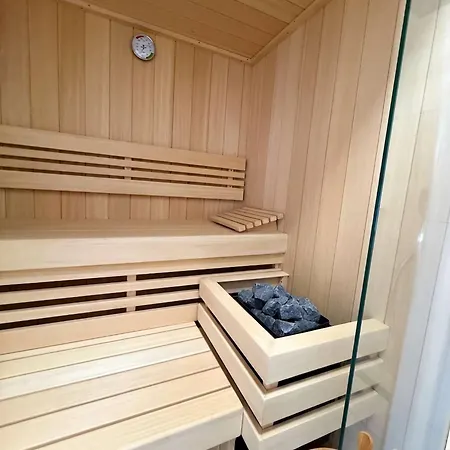 Fh Kuestenluft Auf Ruegen Mit Sauna Und Kamin Nyaraló Dranske