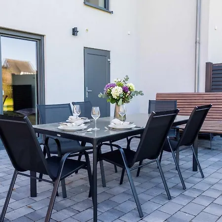 Fh Kuestenluft Auf Ruegen Mit Sauna Und Kamin Nyaraló